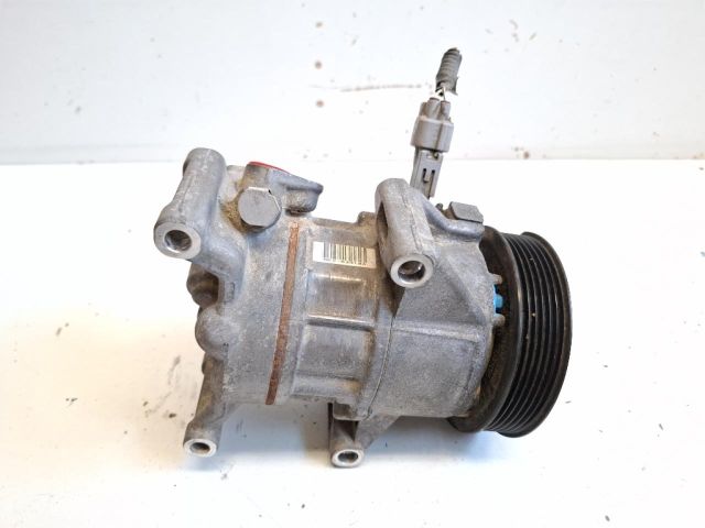 bontott TOYOTA YARIS Klímakompresszor