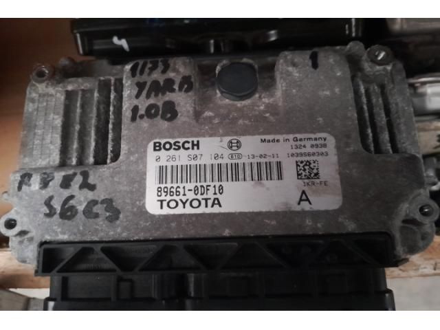 bontott TOYOTA YARIS Motorvezérlő