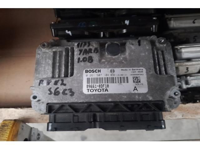 bontott TOYOTA YARIS Motorvezérlő