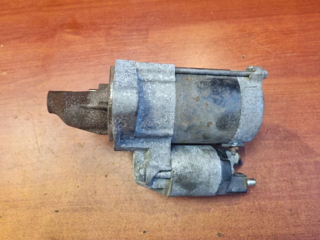 bontott TOYOTA YARIS Önindító