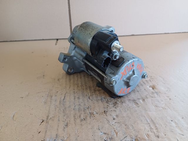 bontott TOYOTA YARIS Önindító