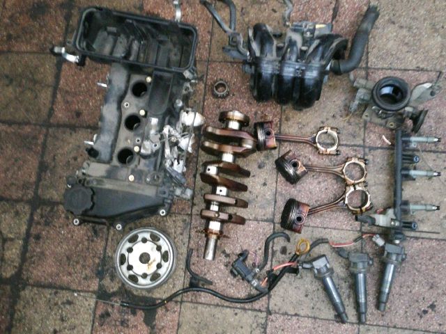 bontott TOYOTA YARIS Porlasztó (1 db)