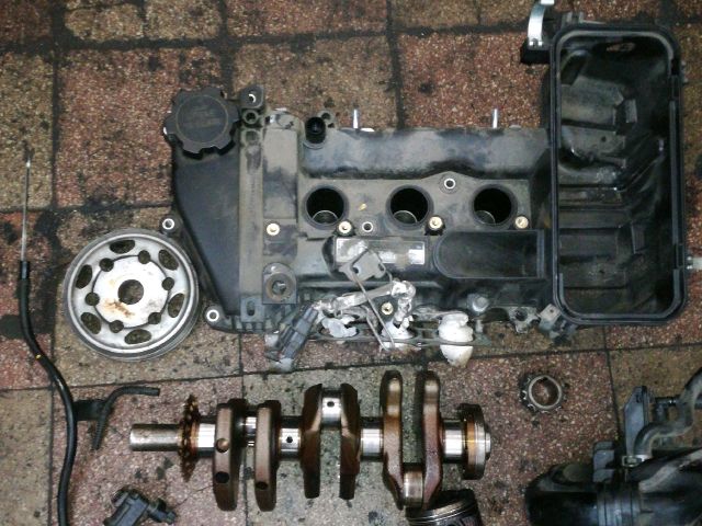 bontott TOYOTA YARIS Porlasztó (1 db)