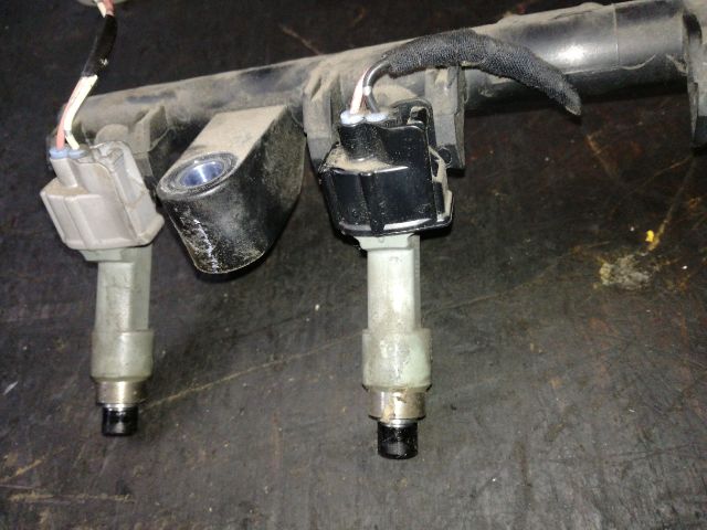 bontott TOYOTA YARIS Porlasztó (1 db)