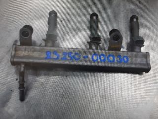 bontott TOYOTA YARIS Porlasztó Sor / Híd