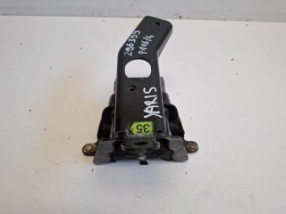 bontott TOYOTA YARIS Váltó Tartó Bak (Pozíciófüggetlen)