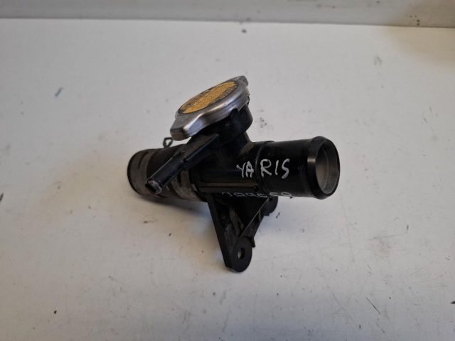 bontott TOYOTA YARIS Vízcső