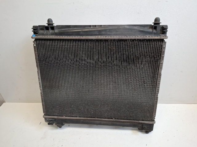 bontott TOYOTA YARIS Vízhűtő Radiátor (Klímás)