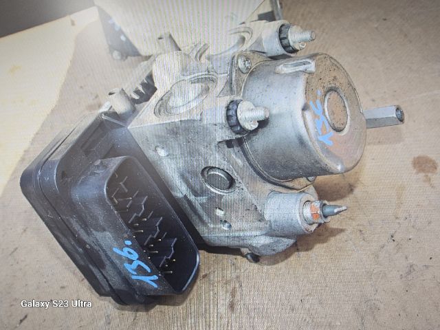 bontott TOYOTA YARIS ABS Kocka