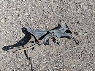 bontott TOYOTA YARIS Első Bölcső