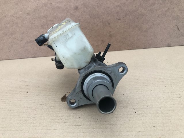 bontott TOYOTA YARIS Főfékhenger