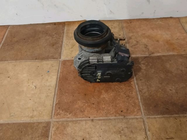 bontott TOYOTA YARIS Fojtószelep (Elektromos)