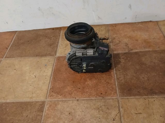 bontott TOYOTA YARIS Fojtószelep (Elektromos)