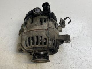 bontott TOYOTA YARIS Generátor