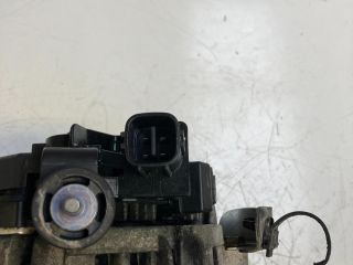 bontott TOYOTA YARIS Generátor