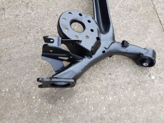 bontott TOYOTA YARIS Hátsó Híd (Tárcsafékes)