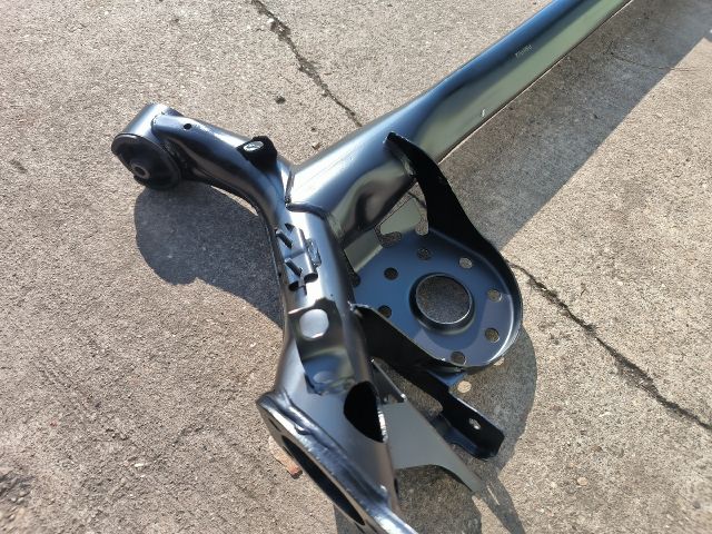 bontott TOYOTA YARIS Hátsó Híd (Tárcsafékes)