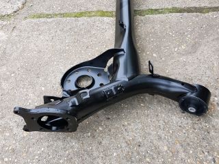 bontott TOYOTA YARIS Hátsó Híd (Tárcsafékes)