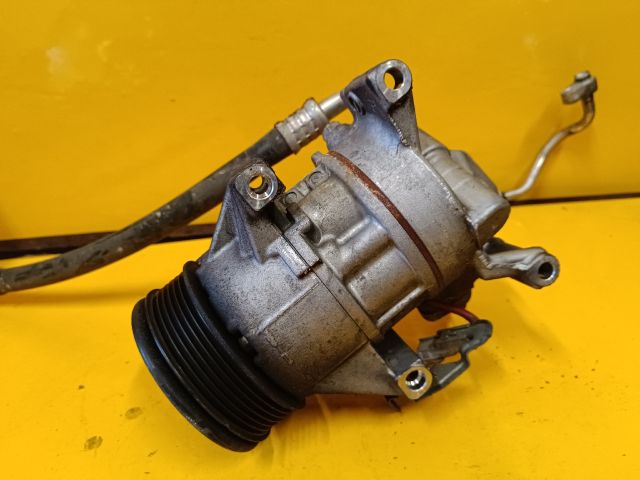 bontott TOYOTA YARIS Klímakompresszor