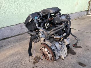 bontott TOYOTA YARIS Komplett Motor (Segédberendezésekkel)