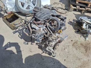 bontott TOYOTA YARIS Komplett Motor (Segédberendezésekkel)