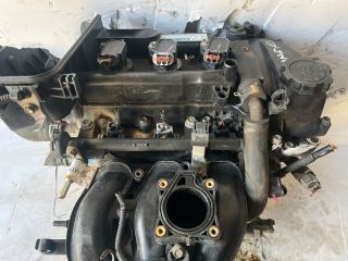 bontott TOYOTA YARIS Motor (Fűzött blokk hengerfejjel)