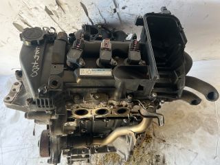 bontott TOYOTA YARIS Motor (Fűzött blokk hengerfejjel)