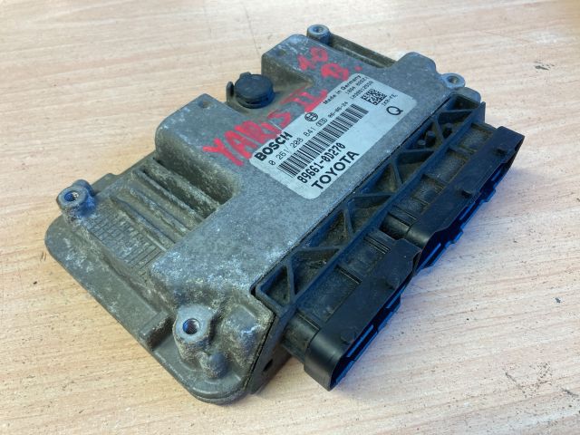 bontott TOYOTA YARIS Motorvezérlő