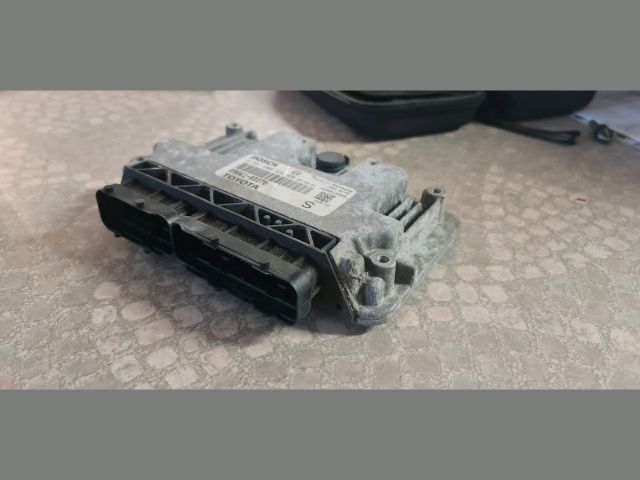 bontott TOYOTA YARIS Motorvezérlő