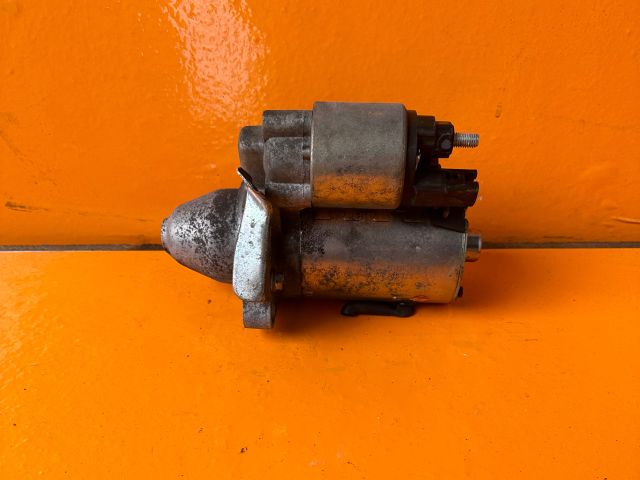 bontott TOYOTA YARIS Önindító