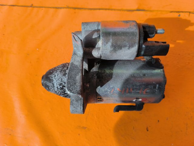 bontott TOYOTA YARIS Önindító