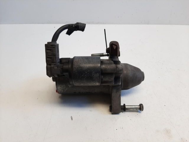 bontott TOYOTA YARIS Önindító