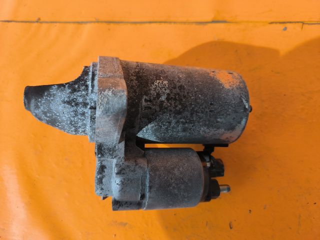 bontott TOYOTA YARIS Önindító