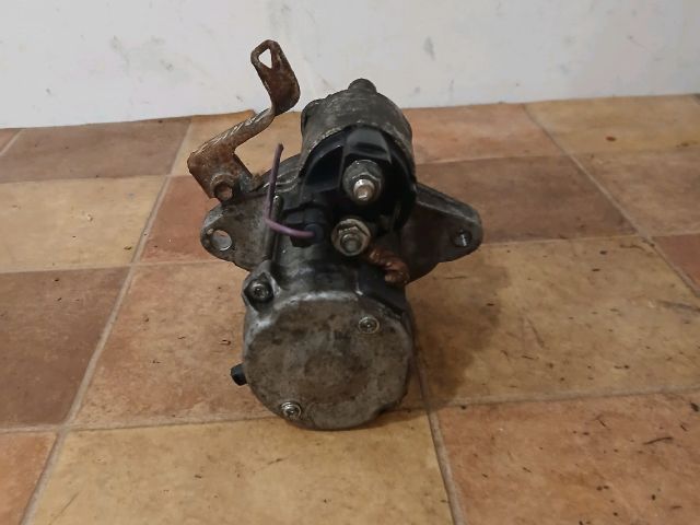 bontott TOYOTA YARIS Önindító