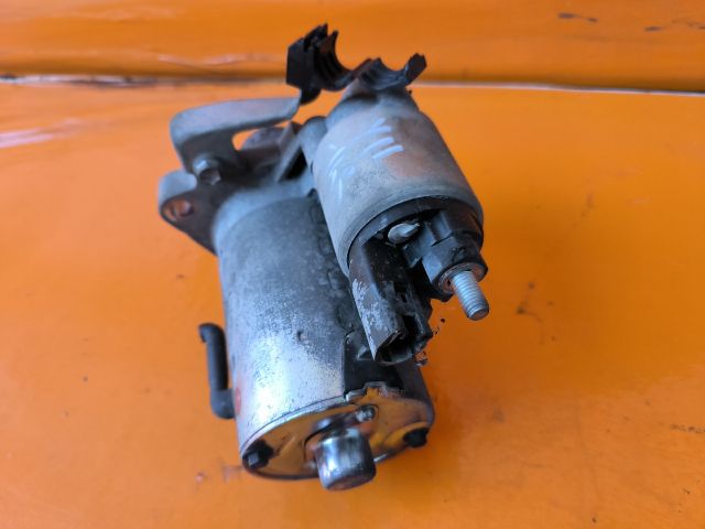 bontott TOYOTA YARIS Önindító