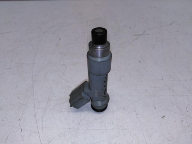 bontott TOYOTA YARIS Porlasztó (1 db)