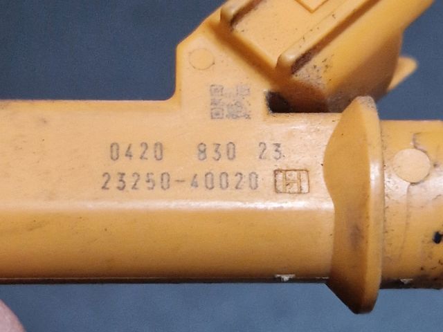 bontott TOYOTA YARIS Porlasztó (1 db)