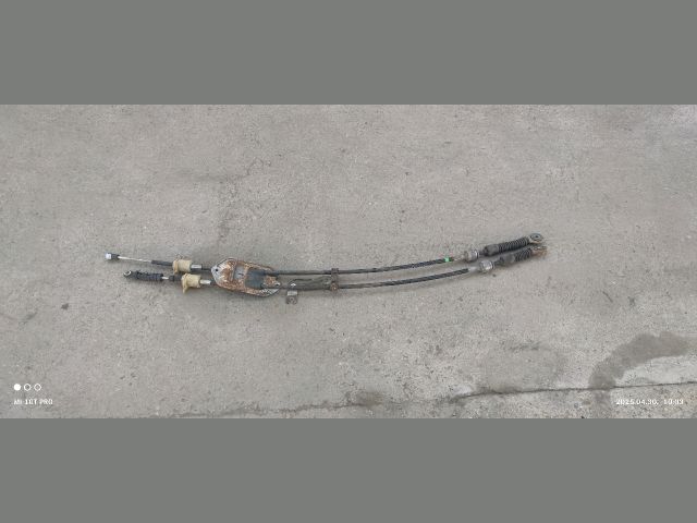 bontott TOYOTA YARIS Váltó Bowden