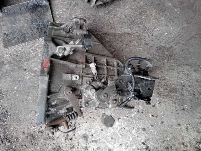 bontott TOYOTA YARIS Váltó (Mechanikus)