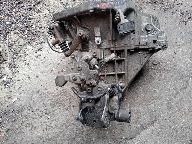 bontott TOYOTA YARIS Váltó (Mechanikus)