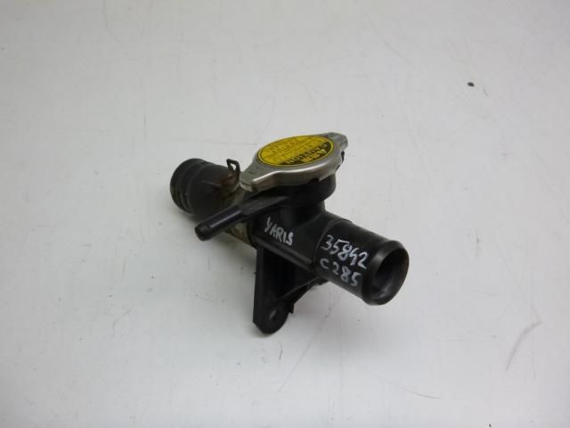 bontott TOYOTA YARIS Vízcső