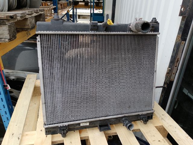 bontott TOYOTA YARIS Vízhűtő Radiátor (Klímás)