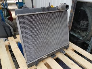 bontott TOYOTA YARIS Vízhűtő Radiátor (Klímás)