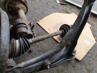 bontott TOYOTA YARIS Bal Féltengely