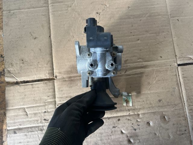 bontott TOYOTA YARIS Fojtószelep (Elektromos)