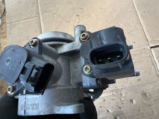 bontott TOYOTA YARIS Fojtószelep (Elektromos)