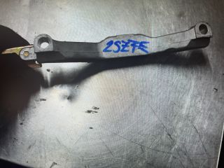 bontott TOYOTA YARIS Fojtószelep Tartó