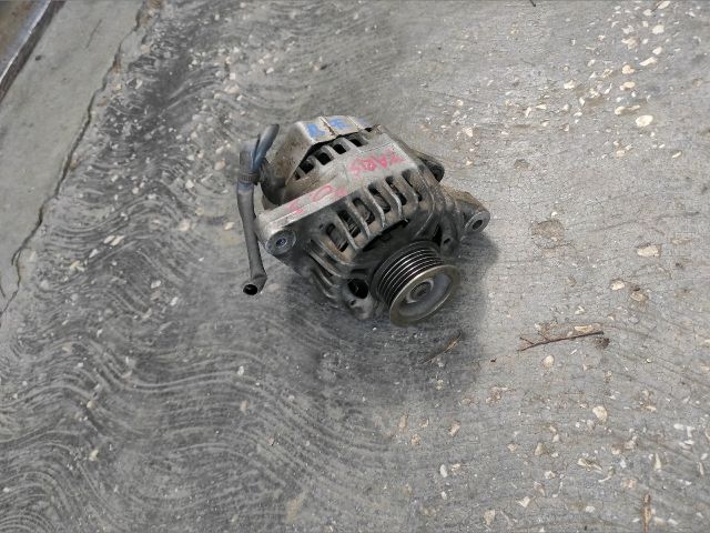 bontott TOYOTA YARIS Generátor