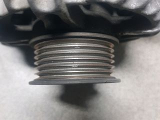 bontott TOYOTA YARIS Generátor