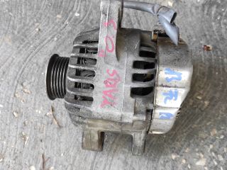 bontott TOYOTA YARIS Generátor